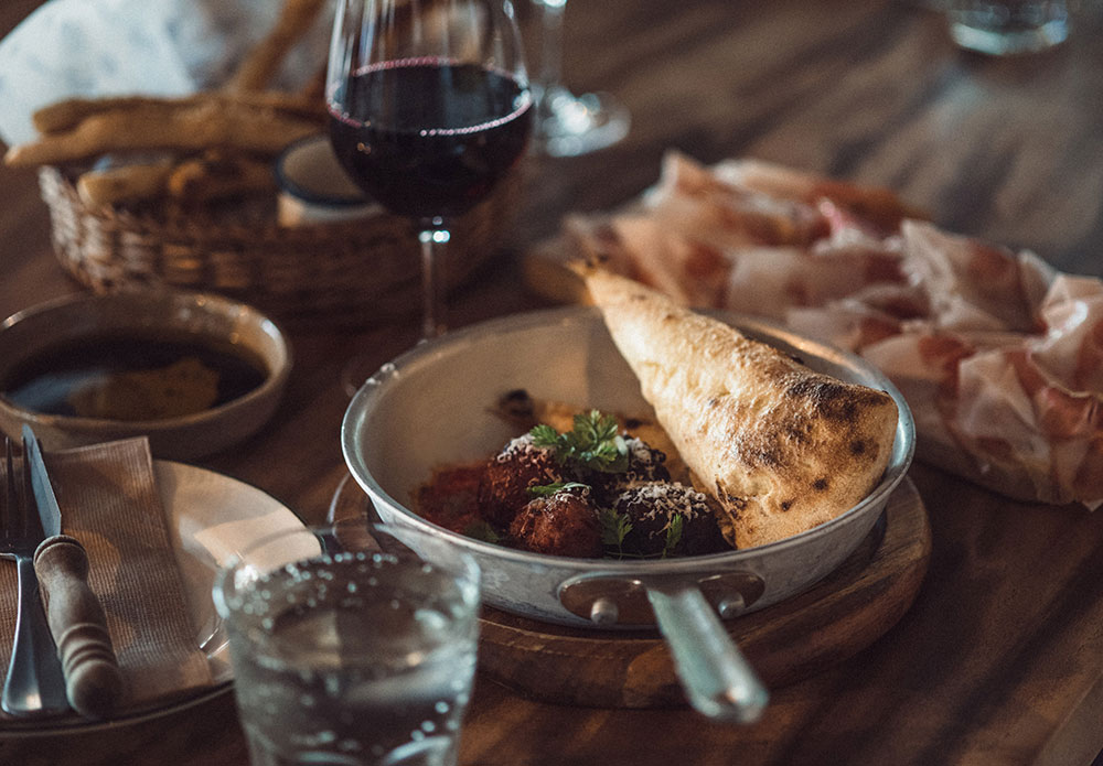 wine 10 best Italian food options you absolutely have to try